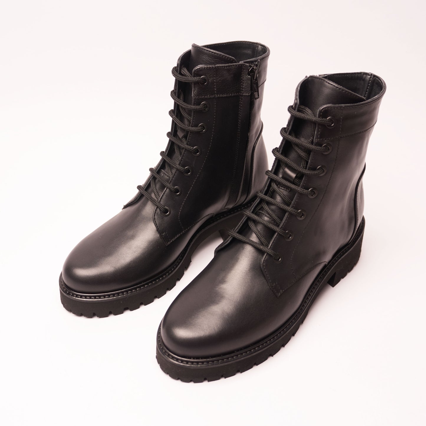 Carla 01 Stivaletto con i Lacci Pelle Nero